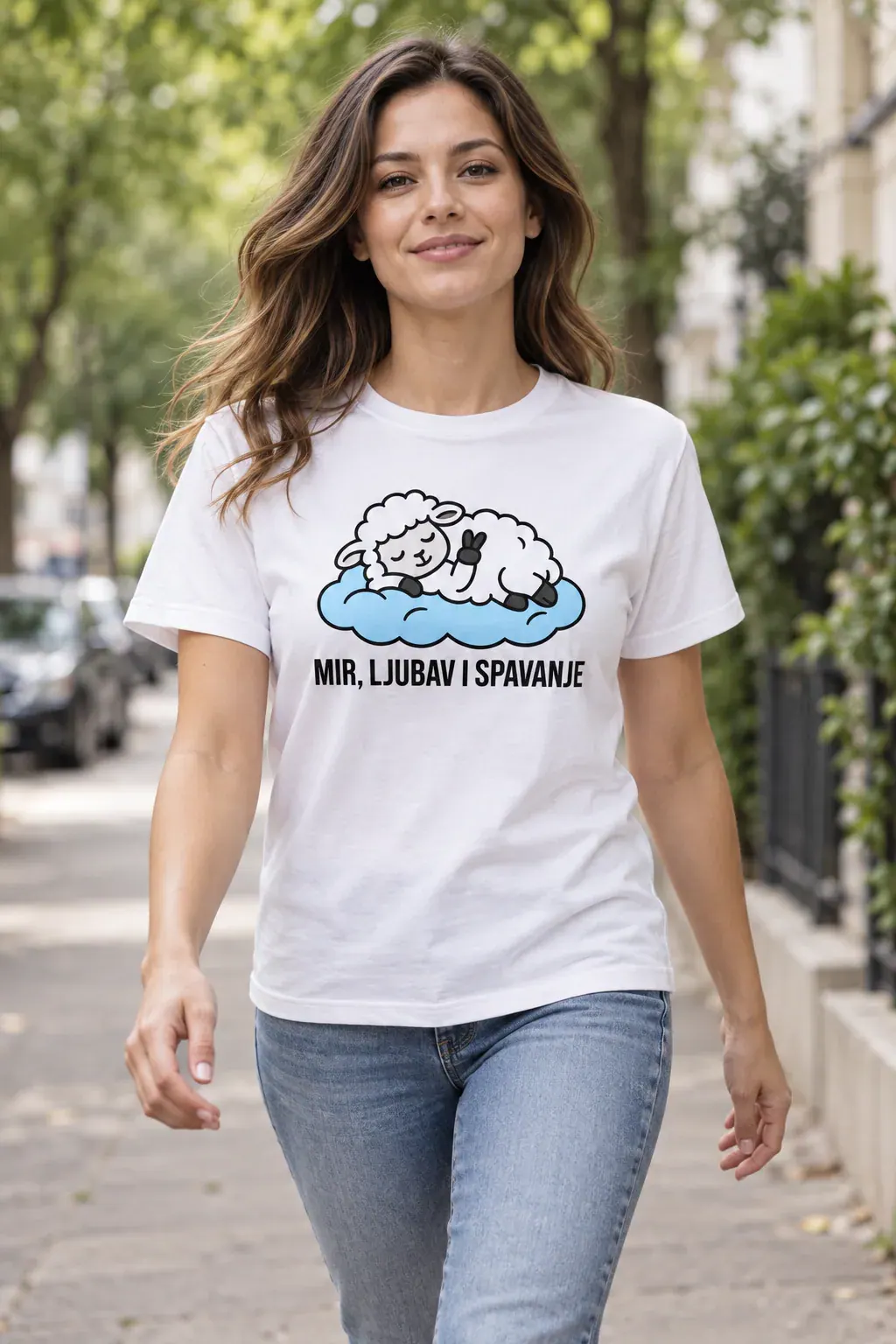 Mir, ljubav i spavanje · Majica, ljubav i spavanje · Majica, bijela boja — walk toward
