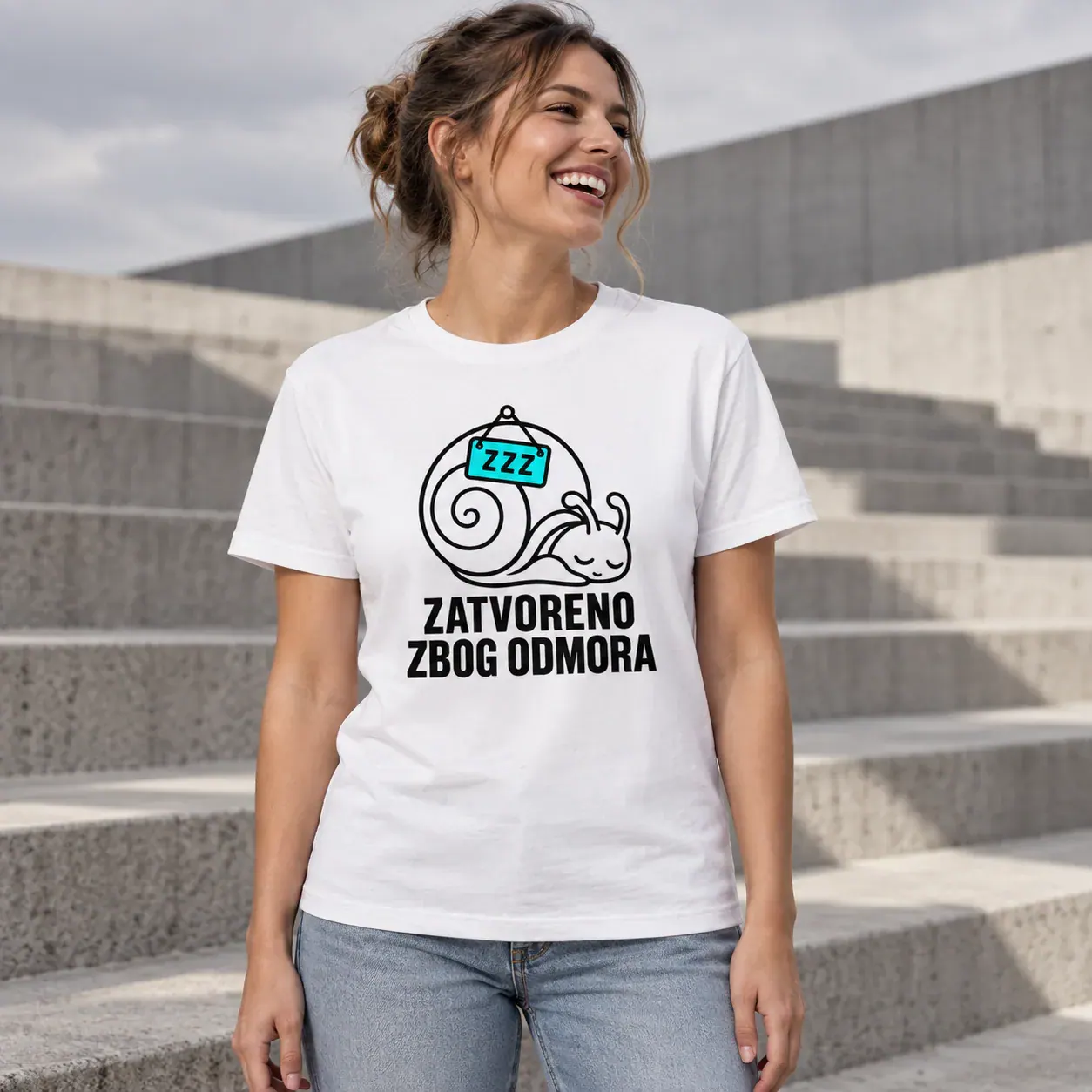 Zatvoreno zbog odmora · Majica, bijela boja — laugh away